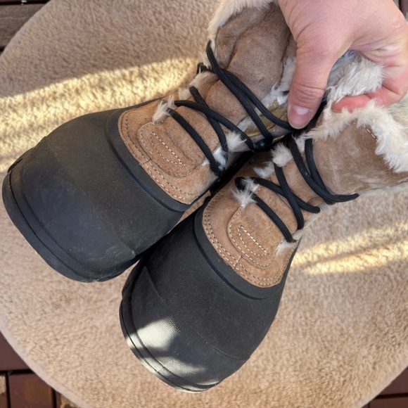 Sorel women’s Snow Angel Lace Boots Waterproof Winter Boots sz 7 US - Picture 7 of 9